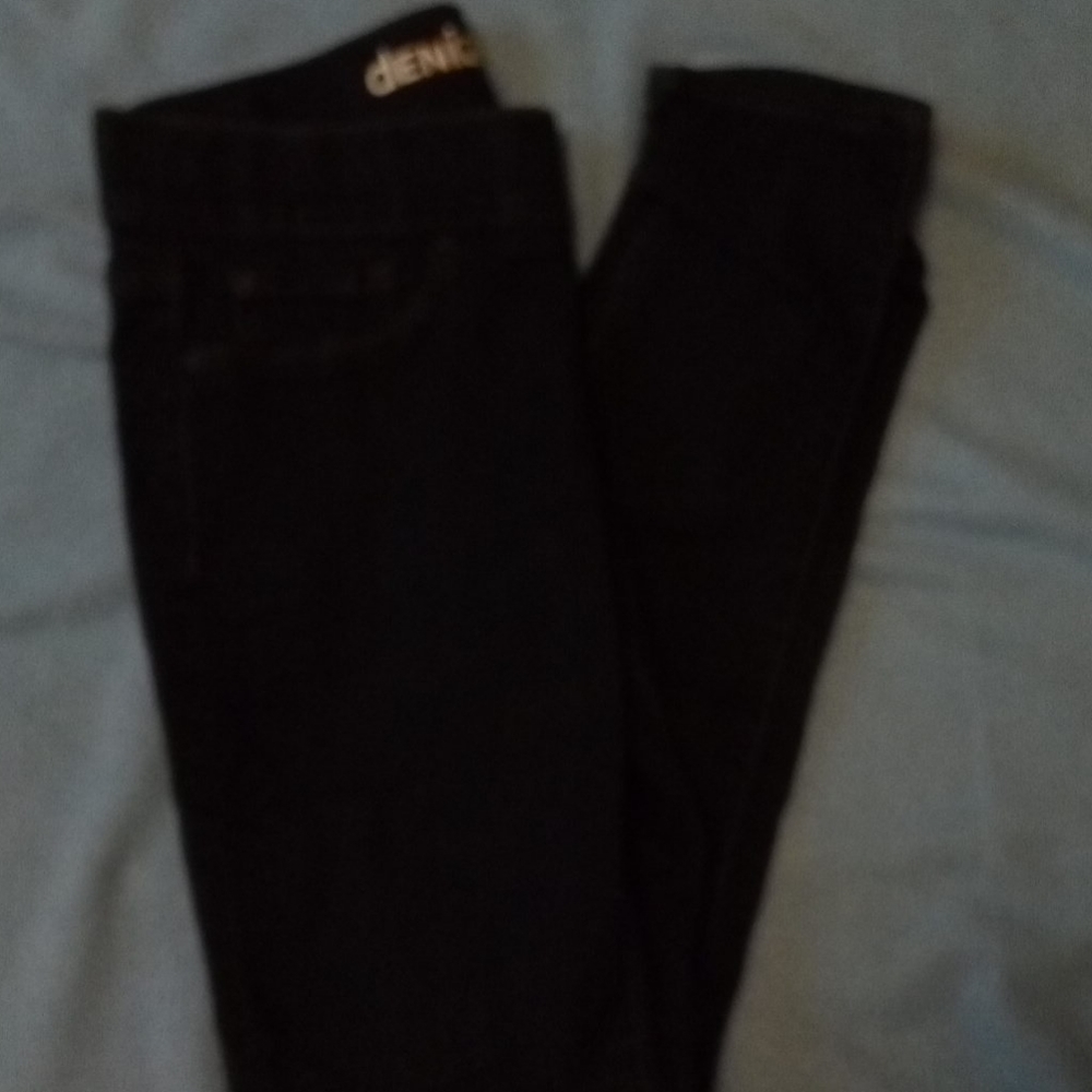 Denizen by Levi's dark blue skinny jeans, sz 4